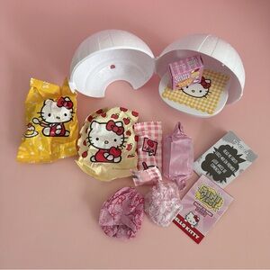 Miniverse make it Hello Kitty waffles